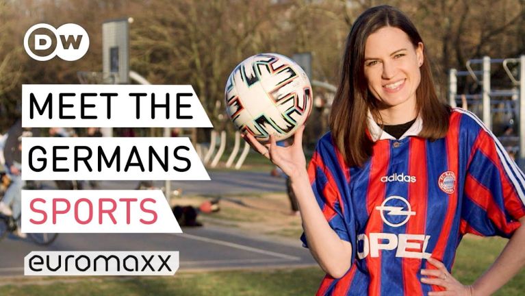 湖人进攻端配合流畅，失误率下降