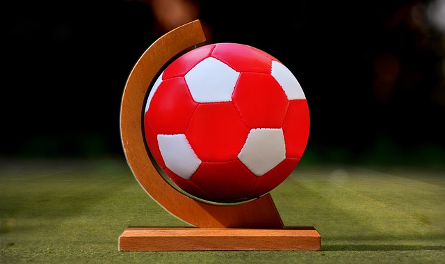 德拉富恩特：我和斯卡洛尼聊了聊，如果有队失误我们就可能碰面